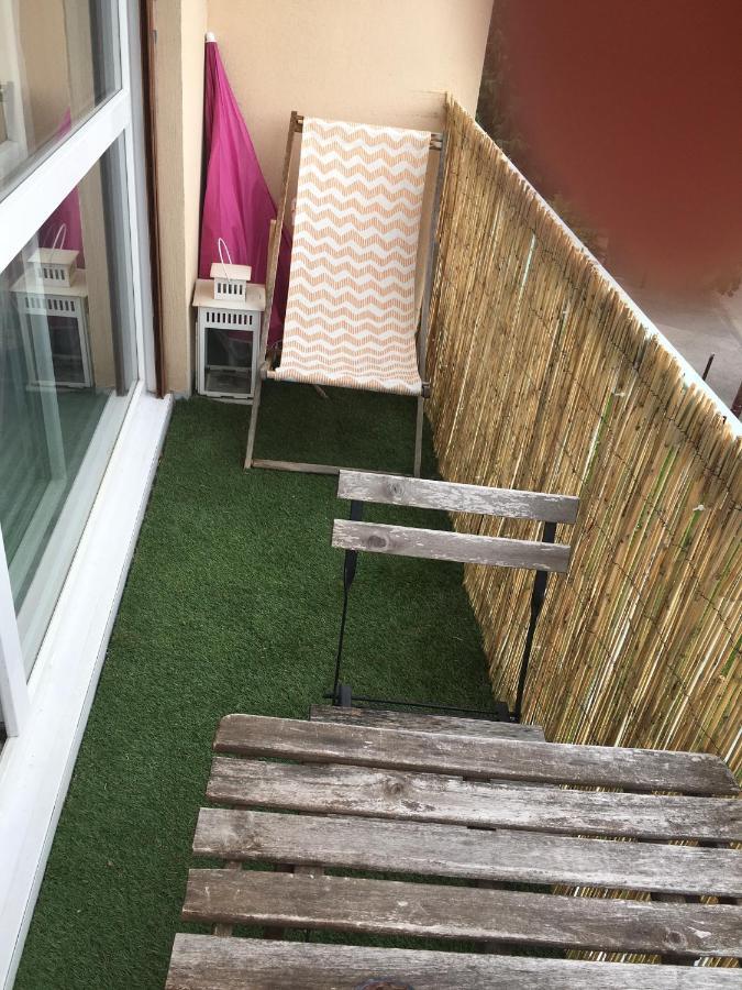 Apartmán 2 Pieces - Quartier Calme - Parking Gratuit Mety Exteriér fotografie
